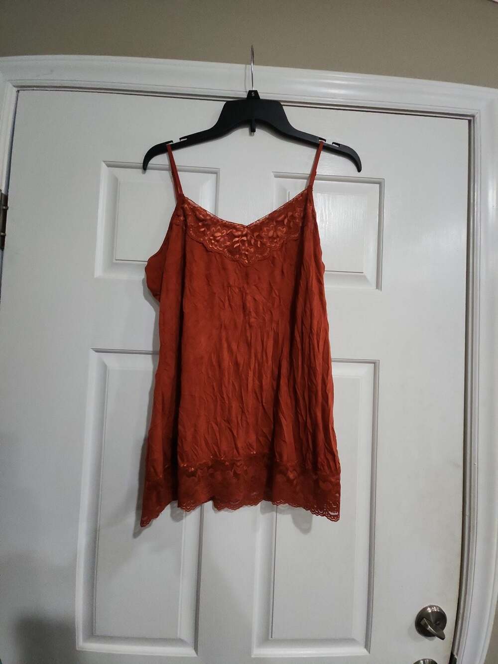 Maurices Women's Crinkle Cami Tank Top with Lace Trim in Rust